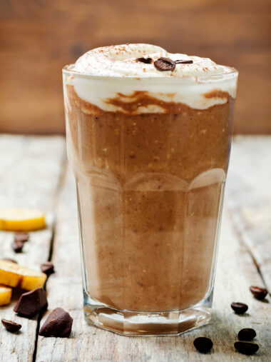 Kaffee-Bananen-Smoothie im Glas