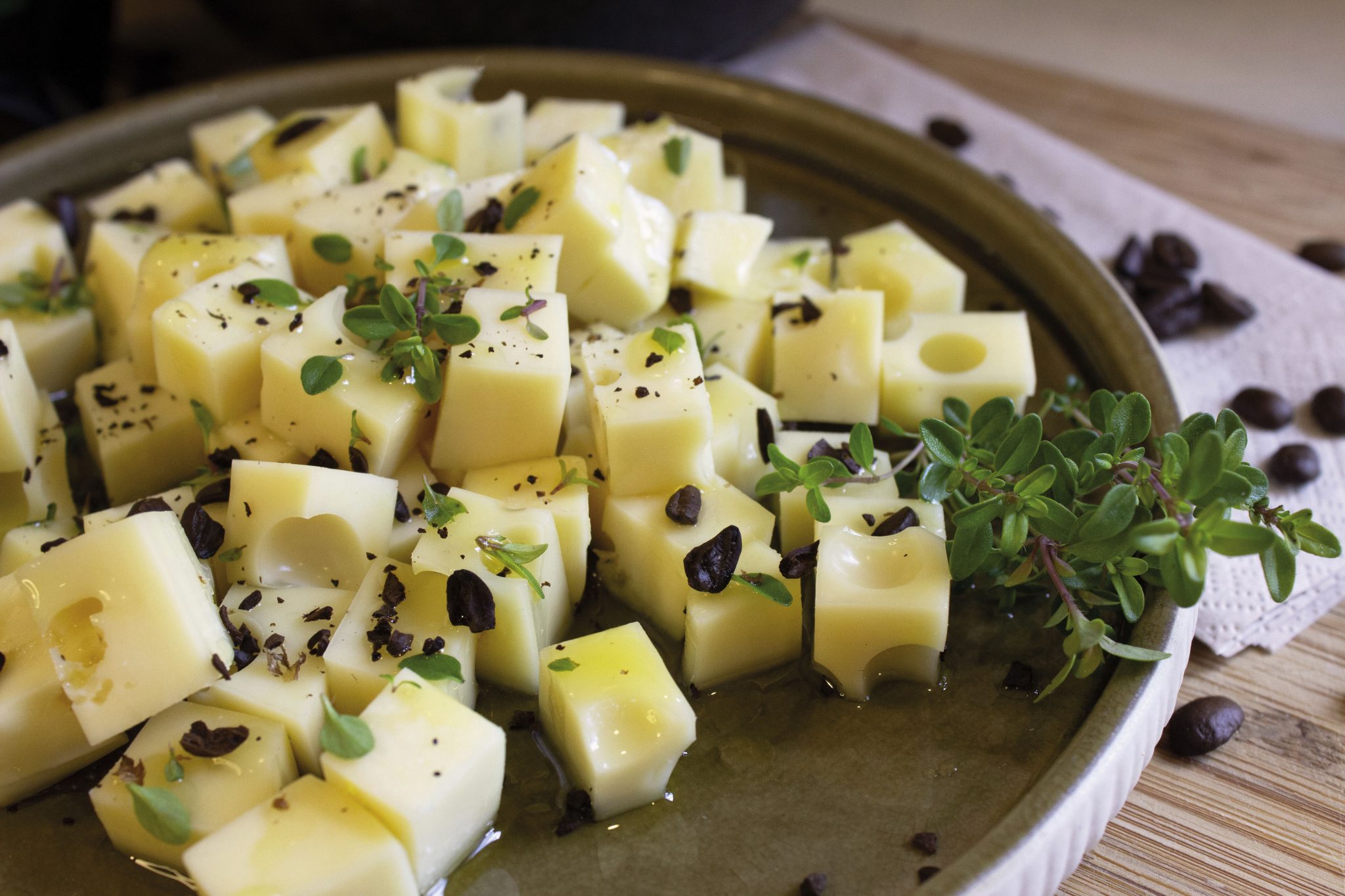 Käse-Würfel mit Kaffee-Honig-Topping - Jungborn Blog …hat immer etwas ...