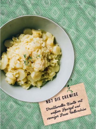 Spargelrisotto mit cremiger Sauce Hollandaise als Tellergericht