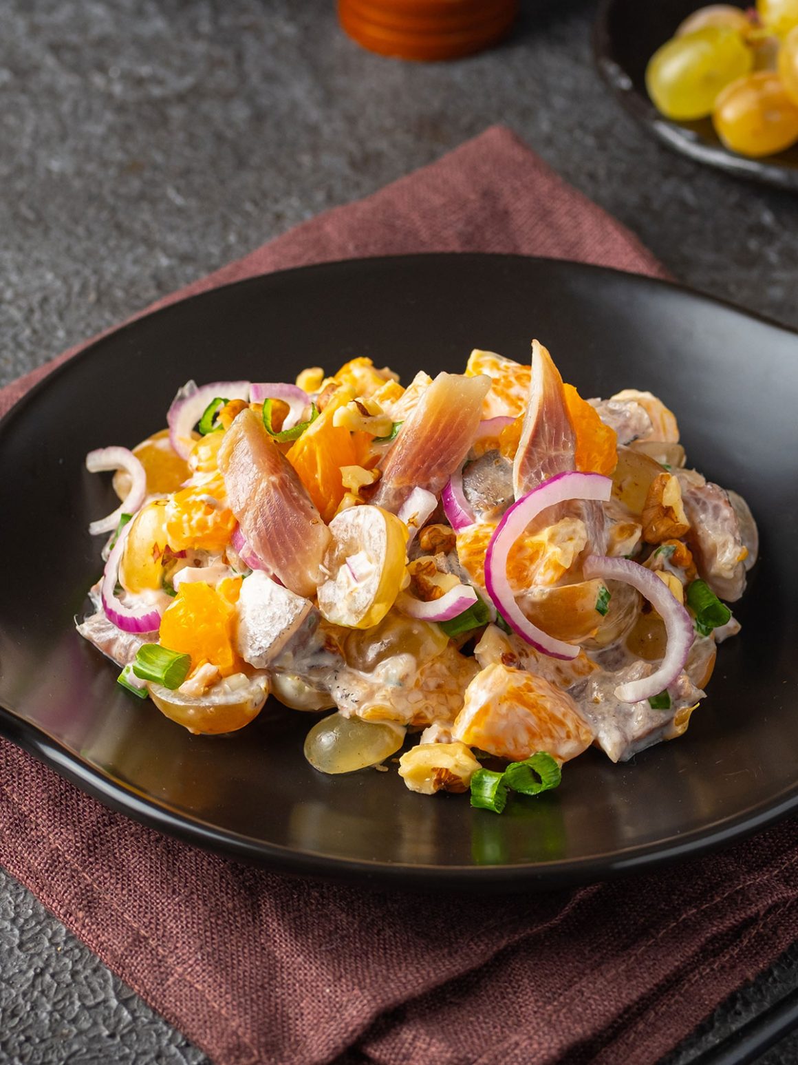 Matjes mit Mandarinen, Weintrauben und Walnüssen - Jungborn Blog …hat ...