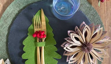 Weihnachtlich geschmückter Platzteller mit Bestecktasche aus Filz