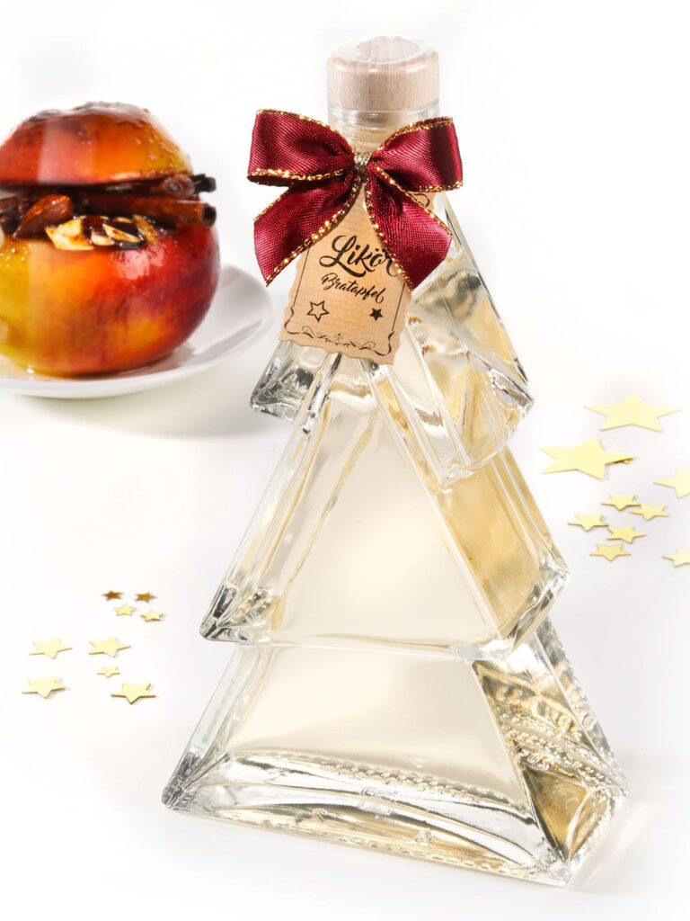 Glasflasche in Tannenform mit Barapfel-Likör
