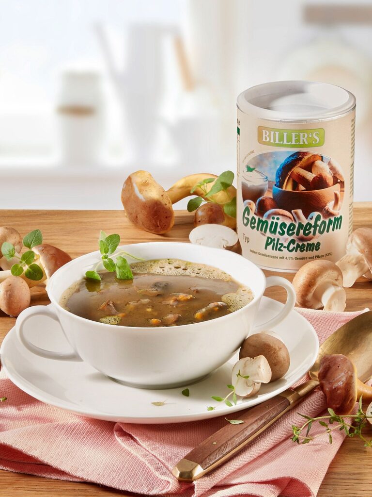 Gemüsereform Pilzsuppe angerichtet