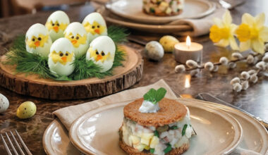 Gedeckter Ostertisch mit Tartars und Eiern