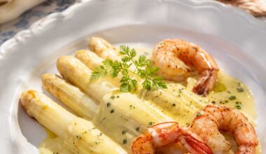 Spargel mit Garnelen und Aioli