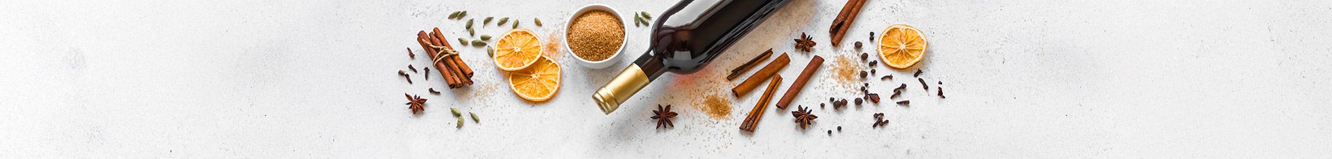 Weihnachtliche Zutaten für Glühwein