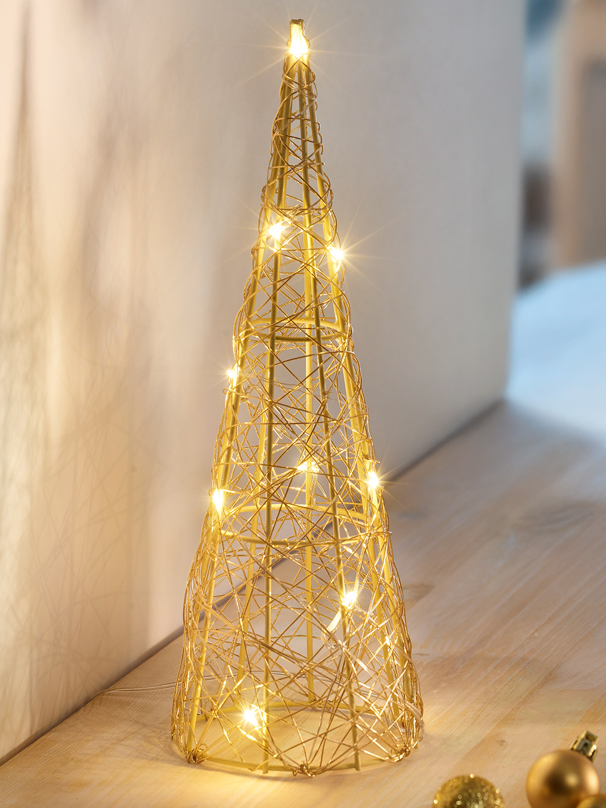 LED-Pyramide „Goldzauber“