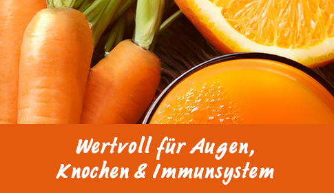 Wertvoll für Augen, Knochen & Immunsystem – Karotte & Orange! Frische Karotten, Orangen und ein Glas Saft auf natürlichem Untergrund.