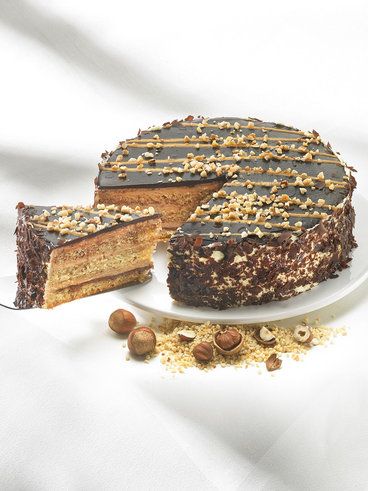 Nuss-Nougat-Festtagstorte