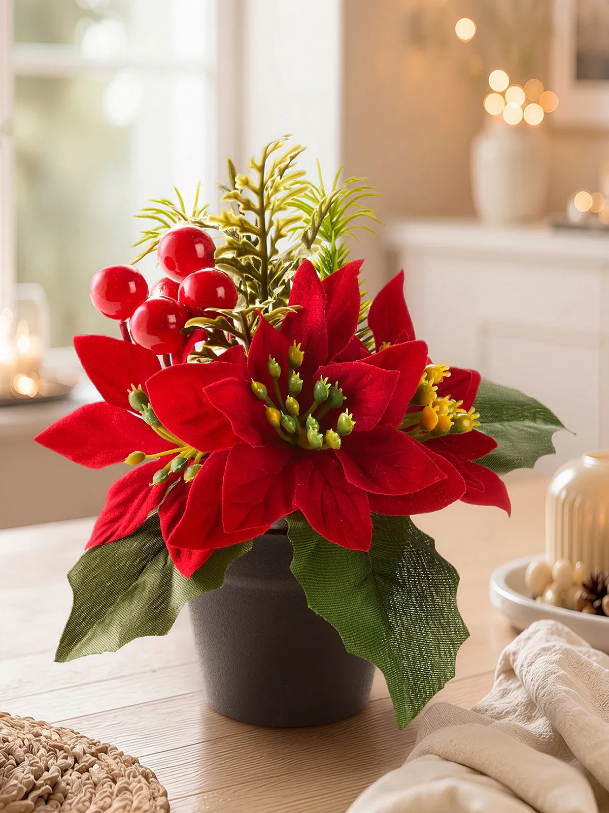 Weihnachtsstern mit Beeren