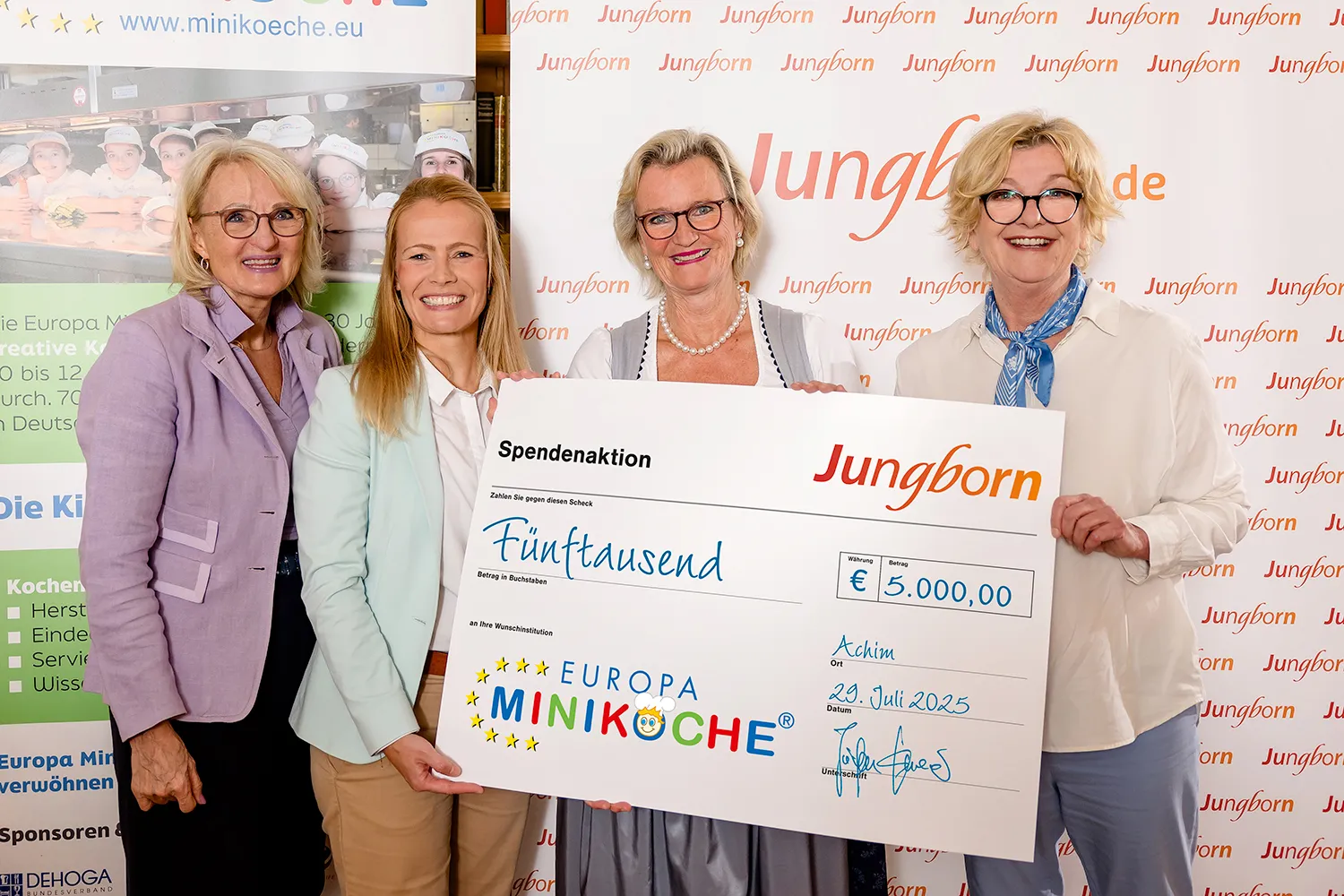 Jungborn überreicht 5.000 € Spende an Europa Miniköche