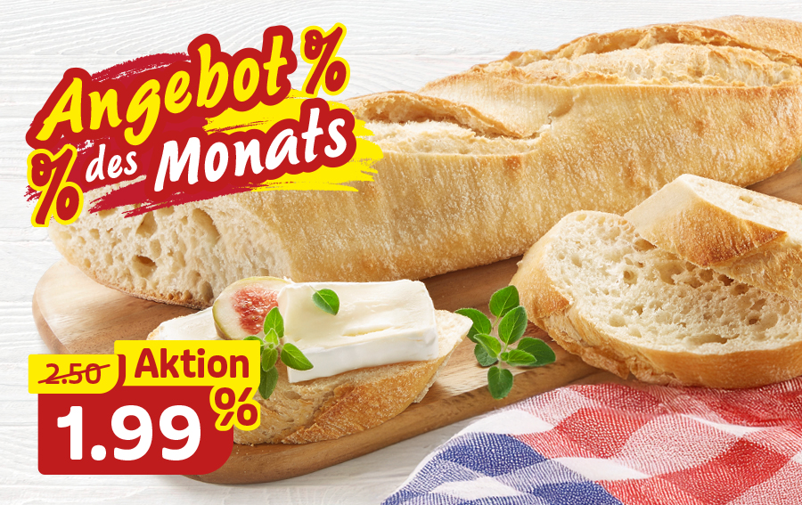Knuspriges Baguette mit Käse auf Holzbrett