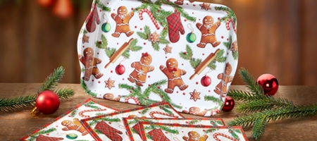 Weihnachtliches Serviertablett und Servietten mit Lebkuchenmotiv