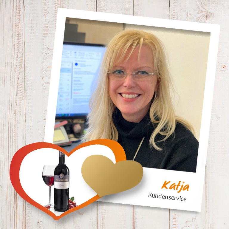 Porträt von Katja aus dem Kundenservice mit Weinempfehlung