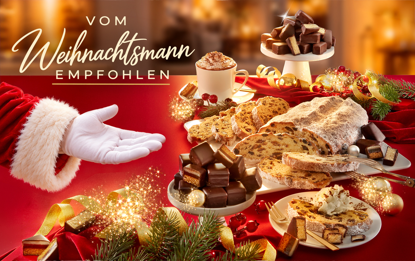Weihnachtliche Genussauswahl mit Stollen, Gebäck und Schokolade