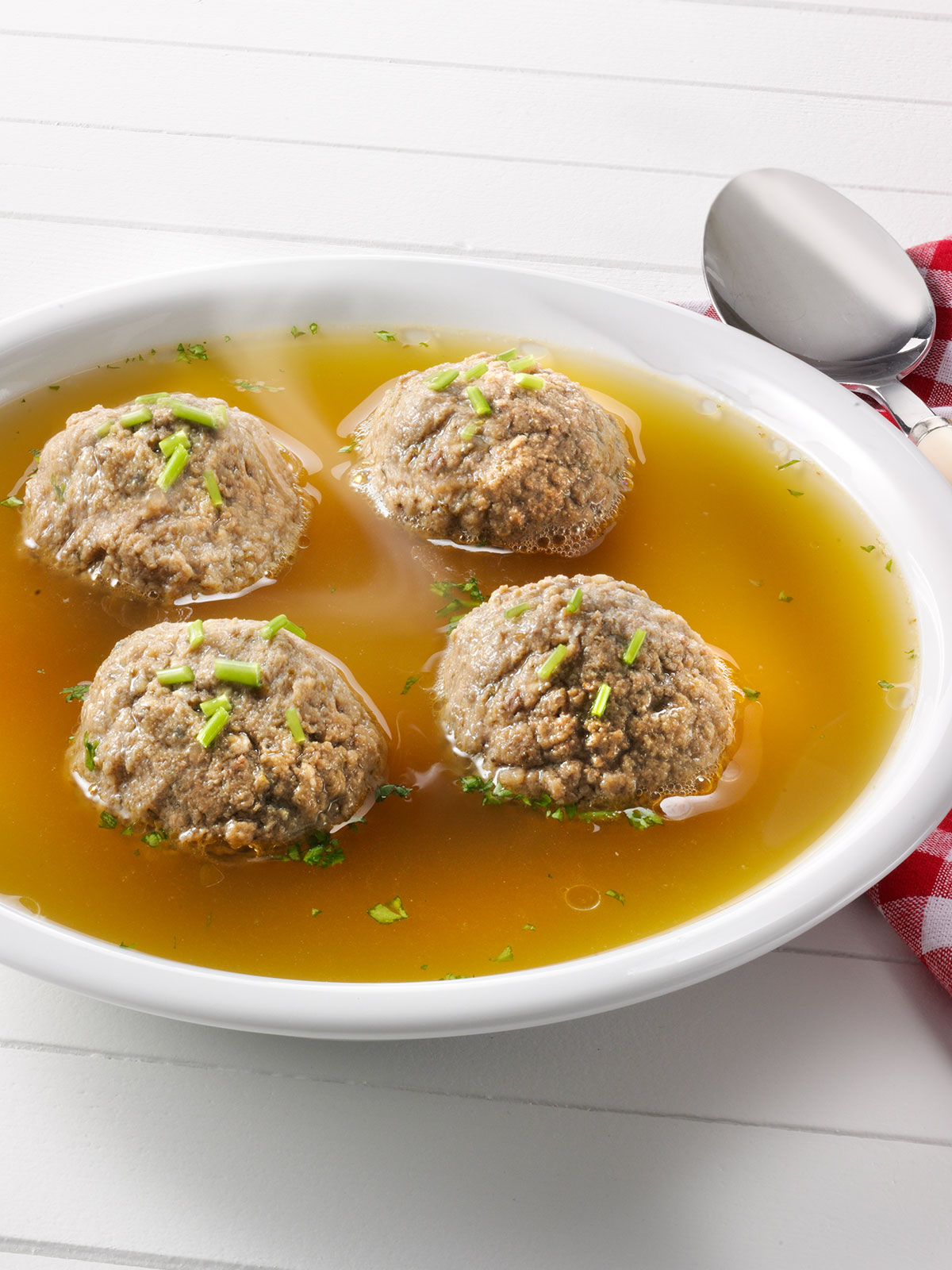 Leberknödel-Suppe Leberknödel-Suppe