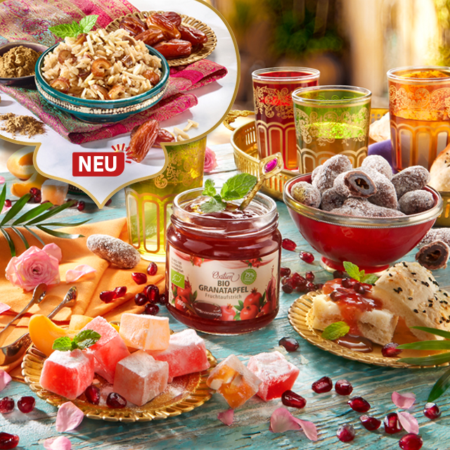 Spezialitäten aus 1001 Nacht mit Granatapfel, Datteln und Gebäck